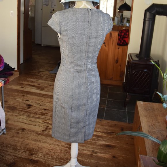 Work dress - Picture 2 of 7